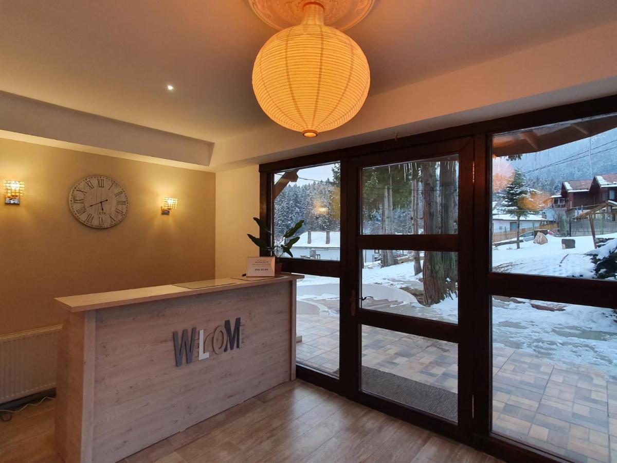 Vila Panoramic 부스테니 외부 사진